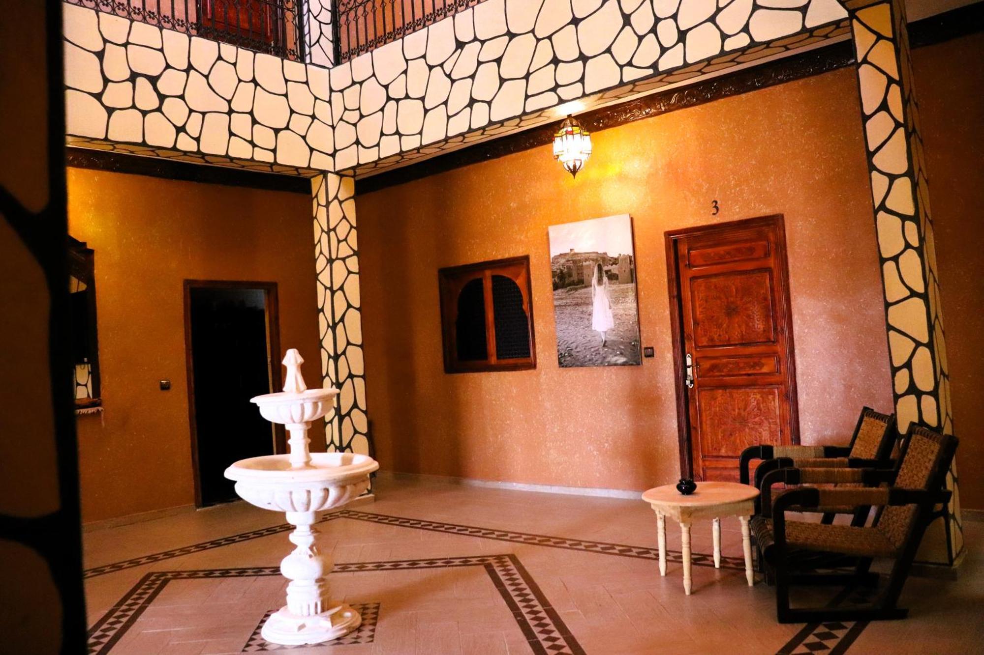 Riad Ait Ben Haddou エクステリア 写真
