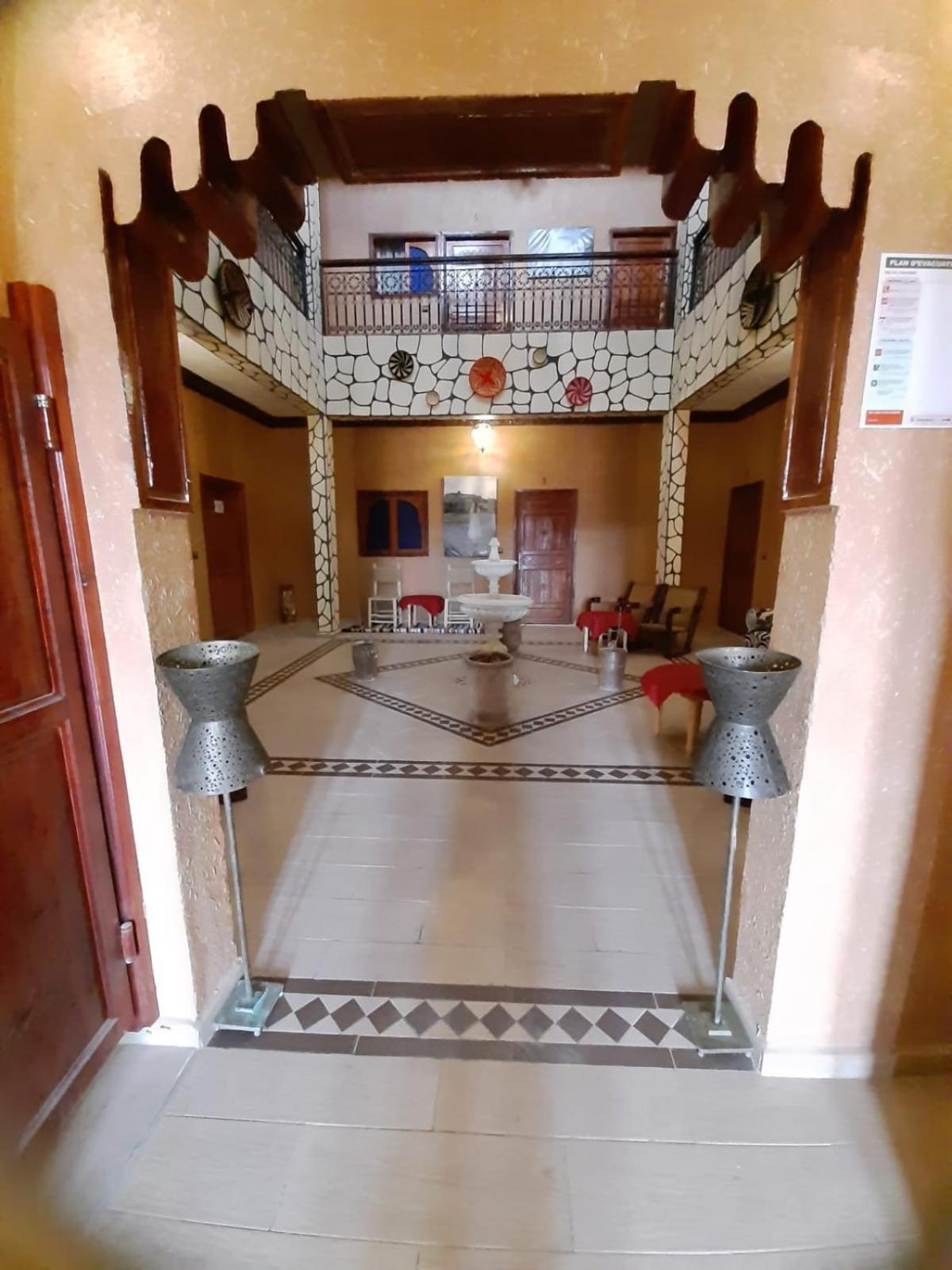Riad Ait Ben Haddou エクステリア 写真